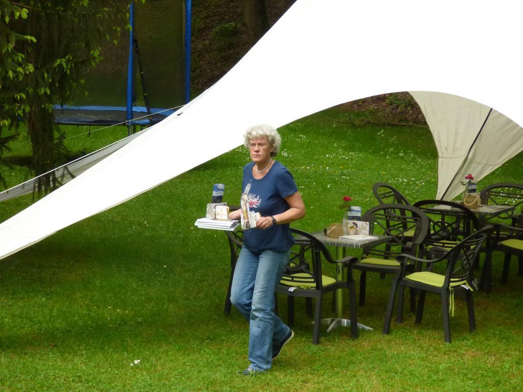 Wald Villa Uessbach Alf Bagian luar foto
